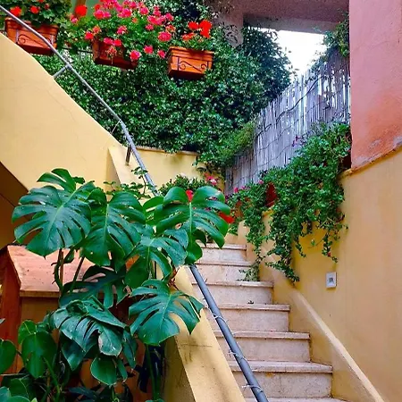 Elisa E Carla House Beautiful On The Cassia Rome
